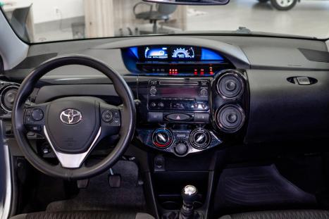 TOYOTA Etios Sedan 1.5 16V 4P FLEX X PLUS, Foto 13 TOYOTA Etios Sedan 1.5 16V 4P FLEX X PLUS, Foto 13