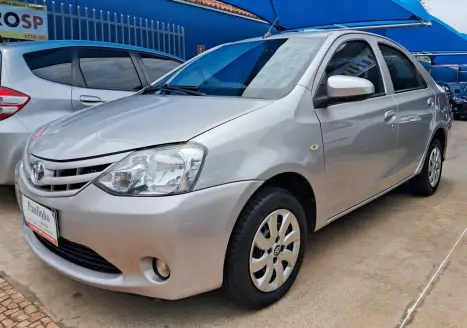 TOYOTA Etios Sedan 1.5 16V 4P FLEX X, Foto 2