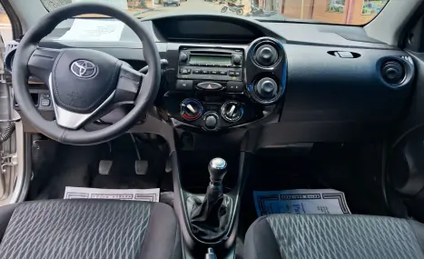TOYOTA Etios Sedan 1.5 16V 4P FLEX X, Foto 8