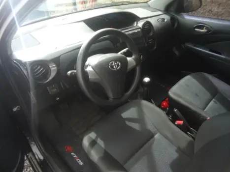 TOYOTA Etios Sedan 1.5 16V 4P FLEX X, Foto 2