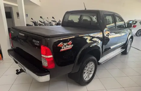 TOYOTA Hilux Caminhonete 3.0 4P 4X4 SRV TURBO DIESEL TOP CABINE DUPLA AUTOM�TICO, Foto 2