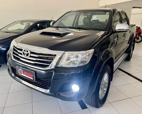 TOYOTA Hilux Caminhonete 3.0 4P 4X4 SRV TURBO DIESEL TOP CABINE DUPLA AUTOM�TICO, Foto 3