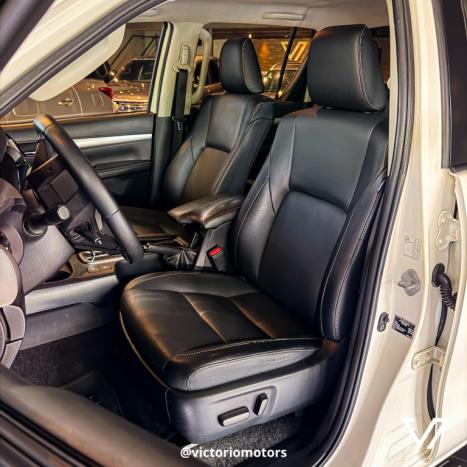 TOYOTA Hilux Caminhonete 2.8 16V SRV 4X4 DIESEL CABINE DUPLA AUTOM�TICO, Foto 9