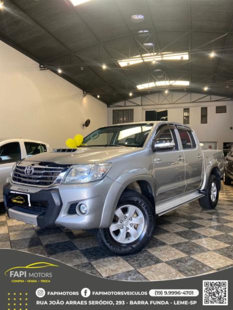 TOYOTA Hilux Caminhonete 3.0 4P 4X4 SRV TURBO DIESEL CABINE DUPLA AUTOM�TICO, Foto 1