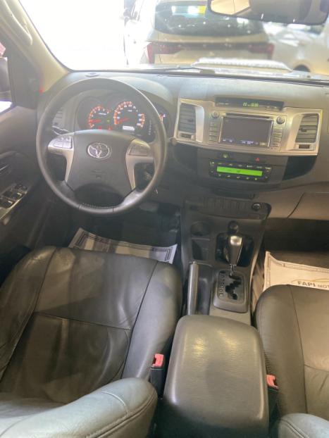 TOYOTA Hilux Caminhonete 3.0 4P 4X4 SRV TURBO DIESEL CABINE DUPLA AUTOM�TICO, Foto 5