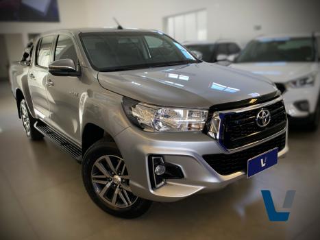 TOYOTA Hilux Caminhonete 2.8 16V SRV 4X4 DIESEL CABINE DUPLA AUTOM�TICO, Foto 3