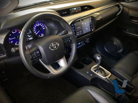 TOYOTA Hilux Caminhonete 2.8 16V SRV 4X4 DIESEL CABINE DUPLA AUTOM�TICO, Foto 8