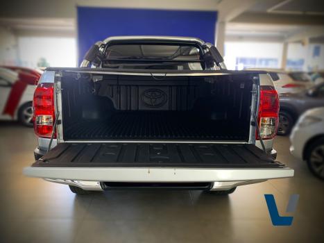 TOYOTA Hilux Caminhonete 2.8 16V SRV 4X4 DIESEL CABINE DUPLA AUTOM�TICO, Foto 14