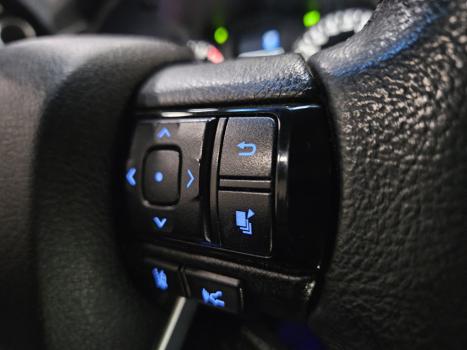 TOYOTA Hilux Caminhonete 2.8 16V SRX 4X4 TURBO DIESEL CABINE DUPLA AUTOM�TICO, Foto 9