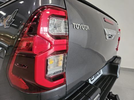 TOYOTA Hilux Caminhonete 2.8 16V SRX 4X4 TURBO DIESEL CABINE DUPLA AUTOM�TICO, Foto 19