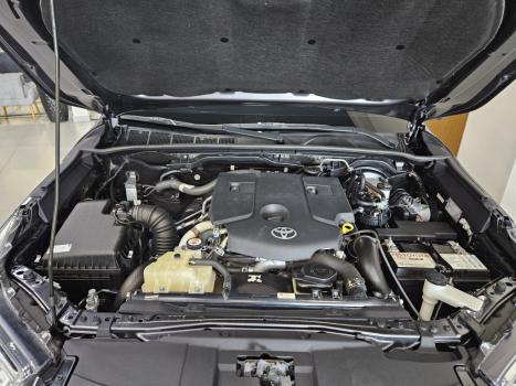 TOYOTA Hilux Caminhonete 2.8 16V SRX 4X4 TURBO DIESEL CABINE DUPLA AUTOM�TICO, Foto 20
