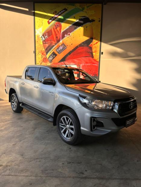 TOYOTA Hilux Caminhonete 2.7 16V 4P SRV FLEX CABINE DUPLA AUTOM�TICO, Foto 2