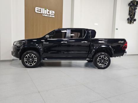 TOYOTA Hilux Caminhonete 2.8 16V SRX 4X4 TURBO DIESEL CABINE DUPLA AUTOM�TICO, Foto 4