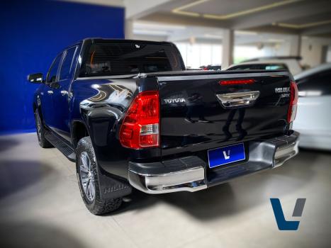 TOYOTA Hilux Caminhonete 2.8 16V SRX 4X4 DIESEL CABINE DUPLA AUTOM�TICO, Foto 6