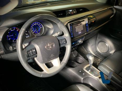 TOYOTA Hilux Caminhonete 2.8 16V SRX 4X4 DIESEL CABINE DUPLA AUTOM�TICO, Foto 7