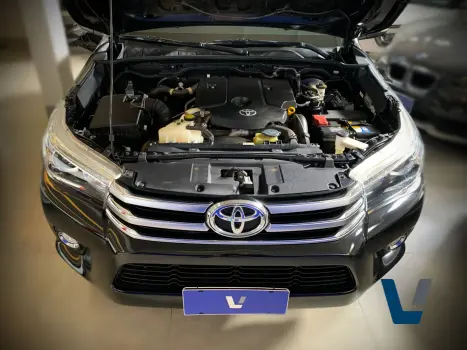 TOYOTA Hilux Caminhonete 2.8 16V SRX 4X4 DIESEL CABINE DUPLA AUTOM�TICO, Foto 13