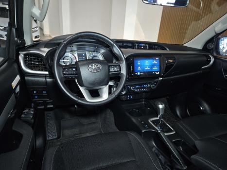 TOYOTA Hilux Caminhonete 2.8 16V 4P SR 4X4 DIESEL CABINE DUPLA AUTOM�TICO, Foto 7