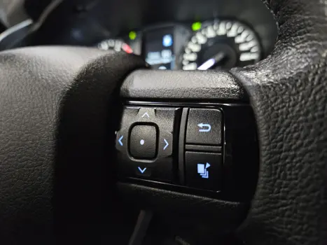 TOYOTA Hilux Caminhonete 2.8 16V 4P SR 4X4 DIESEL CABINE DUPLA AUTOM�TICO, Foto 11