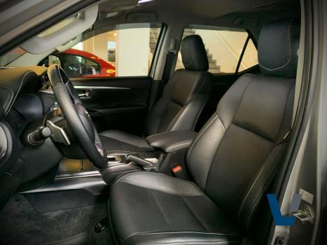 TOYOTA Hilux SW4 2.8 16V 4P SRX PLATINUM 4X4 7 LUGARES TURBO DIESEL AUTOM�TICO, Foto 10