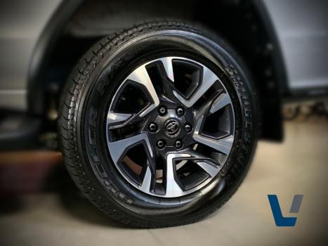 TOYOTA Hilux SW4 2.8 16V 4P SRX PLATINUM 4X4 7 LUGARES TURBO DIESEL AUTOM�TICO, Foto 15