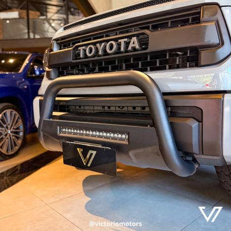 TOYOTA Tundra 5.7 V8 32V 4P 4X4, Foto 2