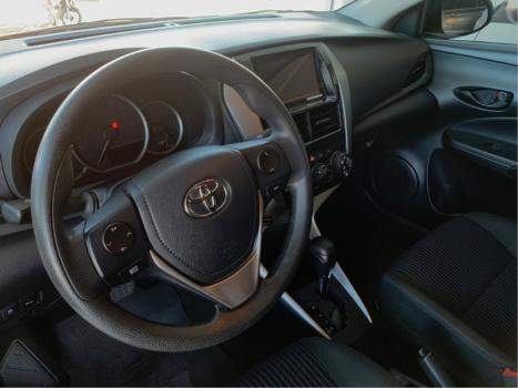 TOYOTA Yaris Hatch 1.5 16V 4P FLEX XL PLUS CONNECT MULTIDRIVE AUTOMTICO CVT, Foto 3