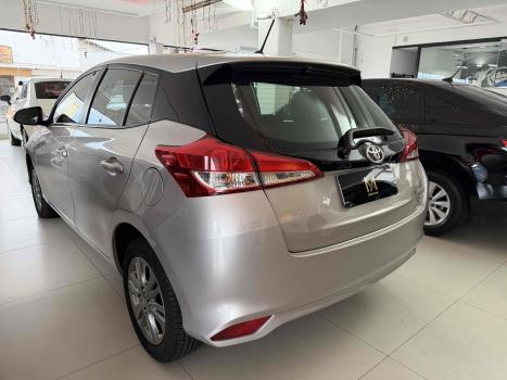 TOYOTA Yaris Hatch 1.5 16V 4P FLEX XL PLUS CONNECT MULTIDRIVE AUTOM�TICO CVT, Foto 4