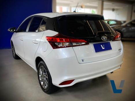 TOYOTA Yaris Hatch 1.5 16V 4P FLEX XS MULTIDRIVE AUTOM�TICO CVT, Foto 6