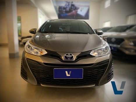 TOYOTA Yaris Hatch 1.5 16V 4P FLEX XL PLUS CONNECT MULTIDRIVE AUTOM�TICO CVT, Foto 2
