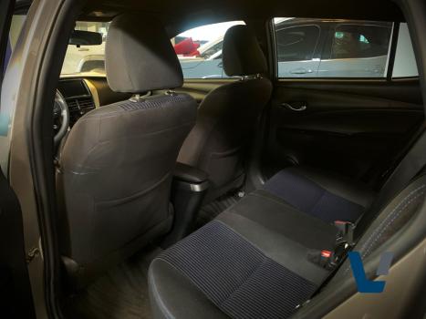 TOYOTA Yaris Hatch 1.5 16V 4P FLEX XL PLUS CONNECT MULTIDRIVE AUTOM�TICO CVT, Foto 12