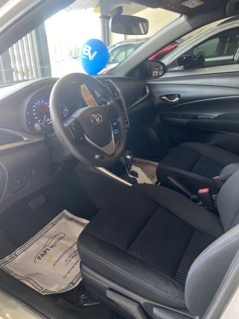 TOYOTA Yaris Hatch 1.5 16V 4P FLEX XLS CONNECT MULTIDRIVE AUTOM�TICO CVT, Foto 5
