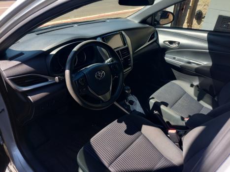 TOYOTA Yaris Hatch 1.5 16V 4P FLEX XL PLUS CONNECT MULTIDRIVE AUTOM�TICO CVT, Foto 3