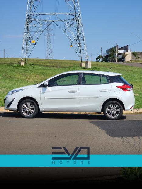 TOYOTA Yaris Hatch 1.5 16V 4P FLEX XL PLUS CONNECT MULTIDRIVE AUTOM�TICO CVT, Foto 8