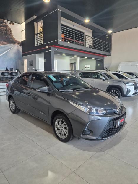 TOYOTA Yaris Sedan 1.5 16V 4P FLEX XS CONNECT MULTIDRIVE AUTOM�TICO CVT, Foto 3
