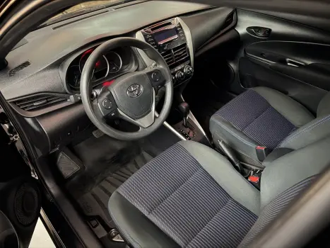 TOYOTA Yaris Sedan , Foto 5