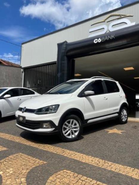 VOLKSWAGEN Crossfox 1.6 4P FLEX, Foto 2