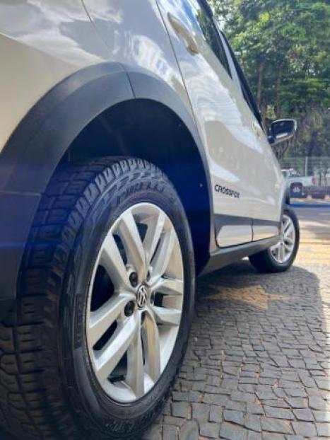 VOLKSWAGEN Crossfox 1.6 4P FLEX, Foto 4