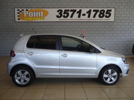 VOLKSWAGEN Fox 1.6 4P COMFORTLINE FLEX, Foto 2 VOLKSWAGEN Fox 1.6 4P COMFORTLINE FLEX, Foto 2