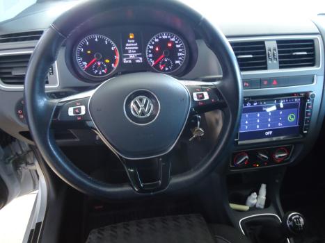VOLKSWAGEN Fox 1.6 4P COMFORTLINE FLEX, Foto 8 VOLKSWAGEN Fox 1.6 4P COMFORTLINE FLEX, Foto 8