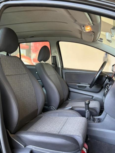 VOLKSWAGEN Fox 1.6 4P TRENDLINE FLEX, Foto 6