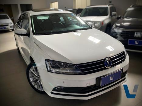 VOLKSWAGEN Jetta 1.4 16V 4P TSI CONFORTLINE AUTOMÁTICO, Foto 3 VOLKSWAGEN Jetta 1.4 16V 4P TSI CONFORTLINE AUTOMÁTICO, Foto 3