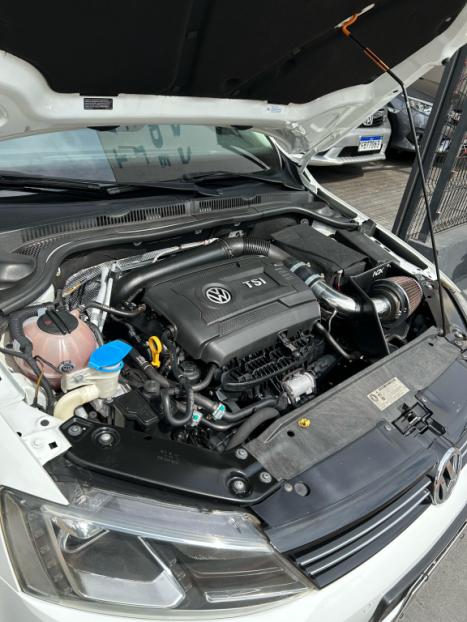 VOLKSWAGEN Jetta 2.0 4P TSI HIGHLINE 211 CV AUTOMÁTICO, Foto 7 VOLKSWAGEN Jetta 2.0 4P TSI HIGHLINE 211 CV AUTOMÁTICO, Foto 7