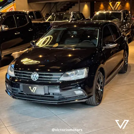 VOLKSWAGEN Jetta 2.0 4P TSI HIGHLINE 211 CV AUTOM�TICO, Foto 5