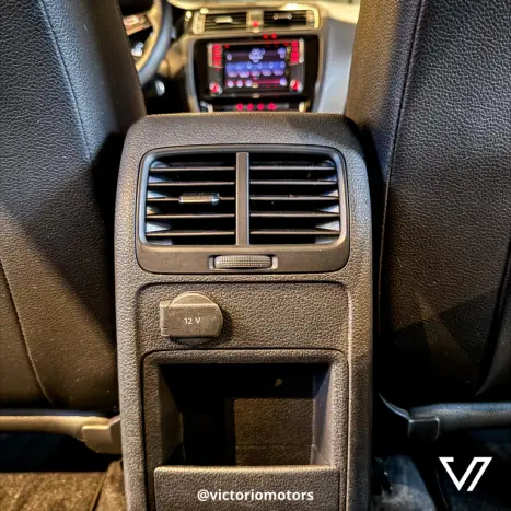 VOLKSWAGEN Jetta 2.0 4P TSI HIGHLINE 211 CV AUTOM�TICO, Foto 12