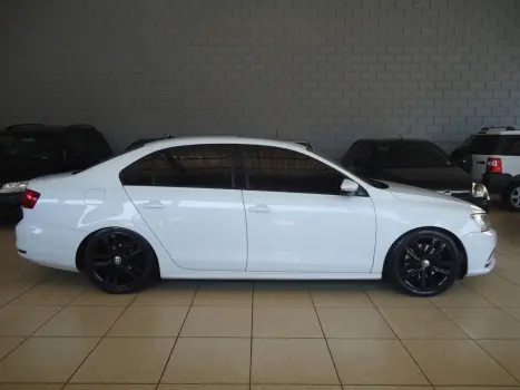 VOLKSWAGEN Jetta 2.0 4P TSI HIGHLINE 211 CV AUTOMTICO, Foto 2