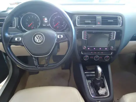 VOLKSWAGEN Jetta 2.0 4P TSI HIGHLINE 211 CV AUTOMTICO, Foto 6