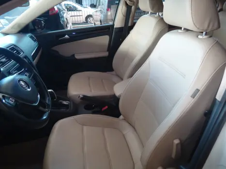 VOLKSWAGEN Jetta 2.0 4P TSI HIGHLINE 211 CV AUTOMTICO, Foto 9