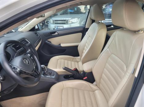 VOLKSWAGEN Jetta 2.0 4P TSI HIGHLINE 211 CV AUTOM�TICO, Foto 3