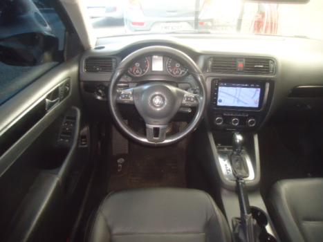 VOLKSWAGEN Jetta 2.0 4P FLEX COMFORTLINE TIPTRONIC AUTOMÁTICO, Foto 3
