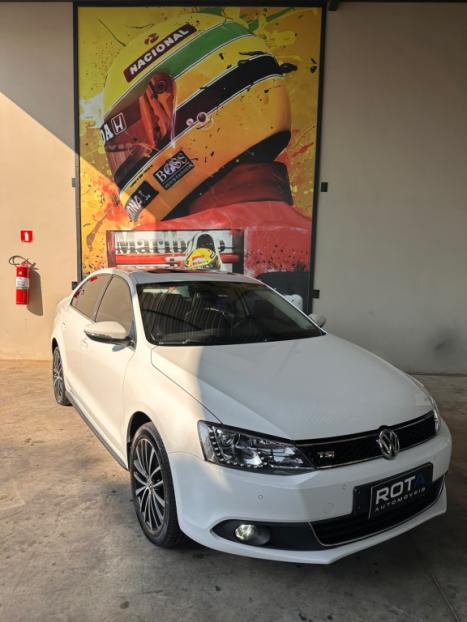 VOLKSWAGEN Jetta 2.0 4P TSI HIGHLINE 200 CV AUTOMÁTICO, Foto 2